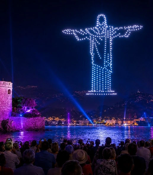 Spectacle drones rade Toulon